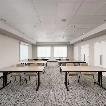 Towneplace Suites By Marriott West Kelowna-2