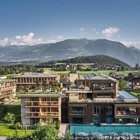 Falkensteiner Hotel Kronplatz-3