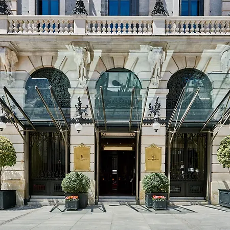 Four Seasons Hotel Madrid-3