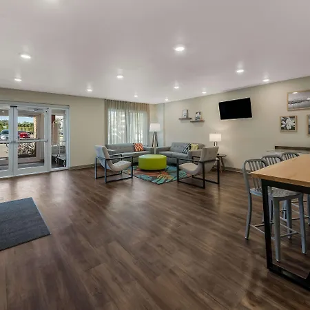 Woodspring Suites Wesley Chapel-Tampa-3