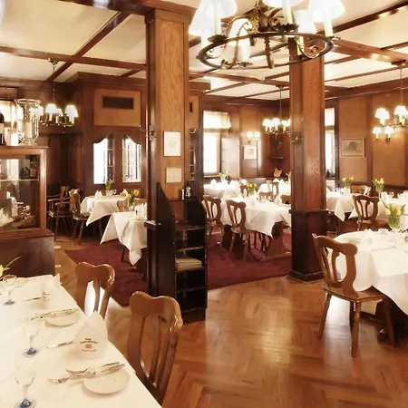 Hotel Schwarzwälder Hof-2