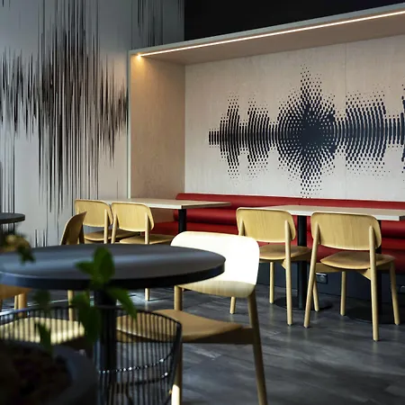 ibis Styles Paris Porte de Versailles - Mairie d'Issy-2