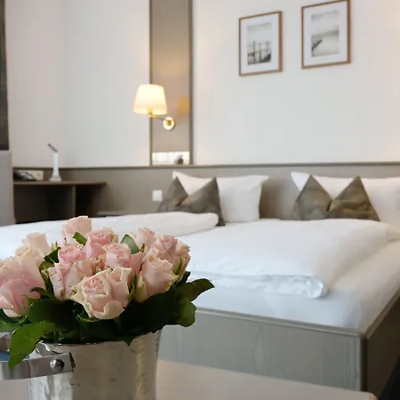 Hotel am Wasserfall-2