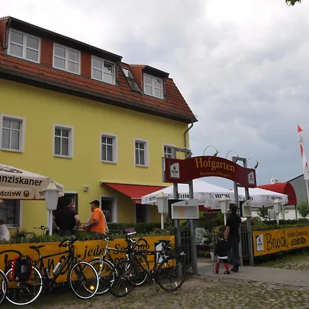 Hotel 4 Hufen-3