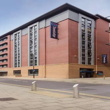 Travelodge Sheffield Central-2