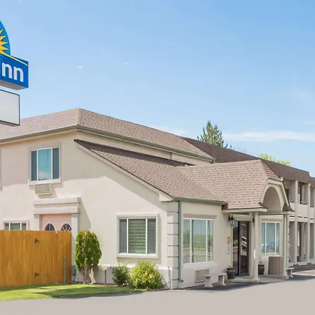 Days Inn By Wyndham Kimball-2