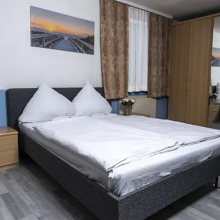 Hotel Stern-3