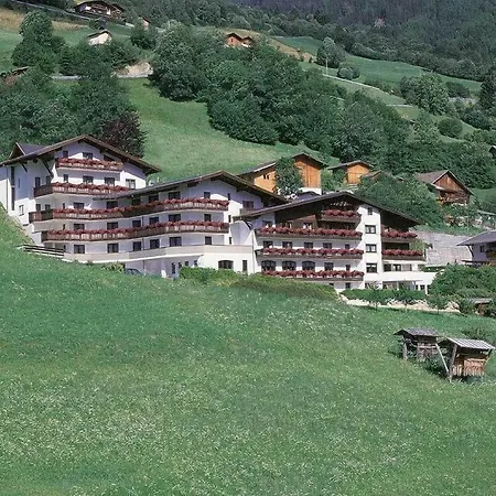 Hotel Alpenfriede-3