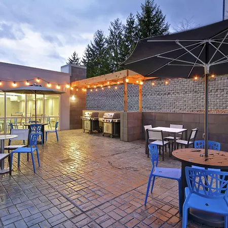 Home2 Suites By Hilton Grand Rapids North-3