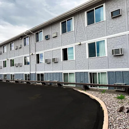 Super 8 By Wyndham Missoula/Brooks Street-3