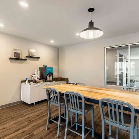 Woodspring Suites Moreno Valley-3