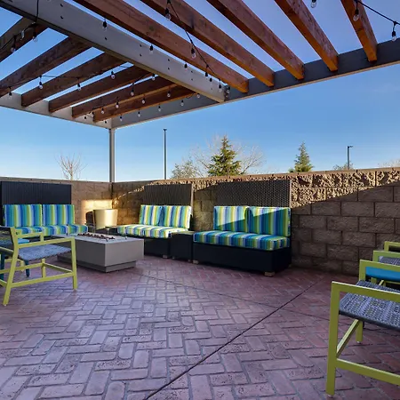 Home2 Suites By Hilton Redding-3