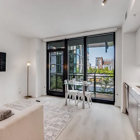 Global Luxury Suites At Capitol Hill-3