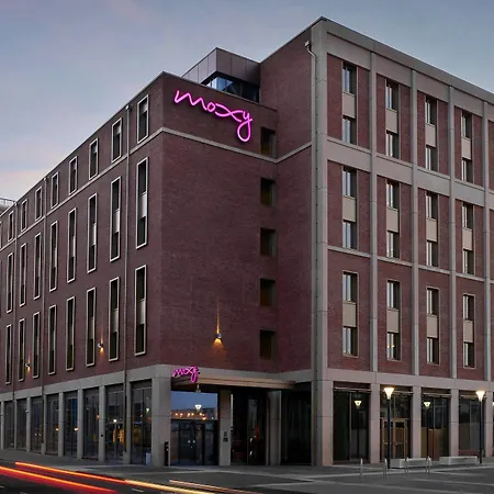 Moxy Edinburgh-2