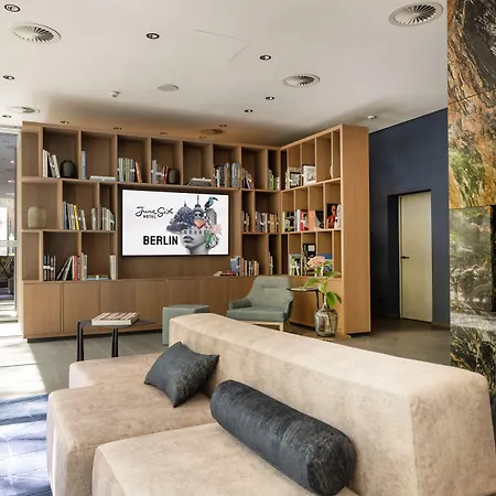 June Six Hotel Berlin City West-2
