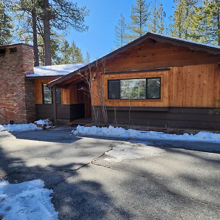 Silver Pines Lodge-2