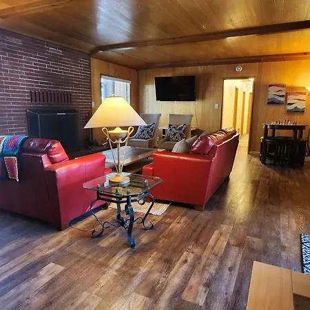 Silver Pines Lodge-3