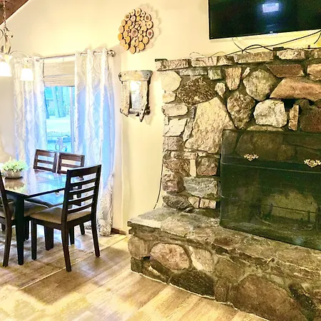 Grey Squirrel Resort-2