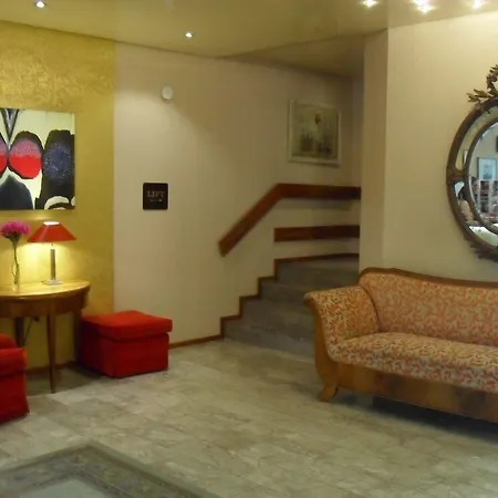 Central Hotel-2