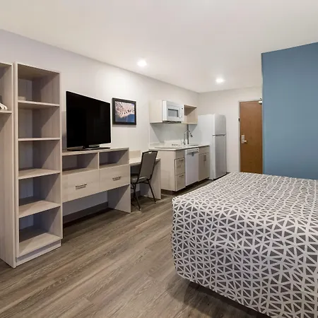 Woodspring Suites Detroit Madison Heights-3