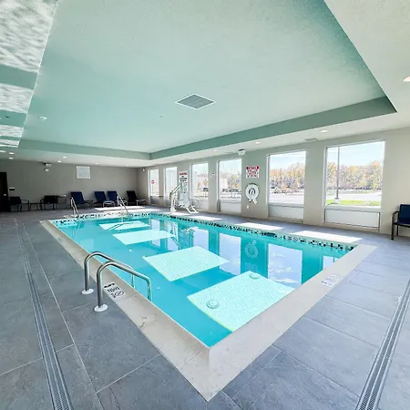 La Quinta Inn & Suites By Wyndham Mount Laurel Moorestown-2