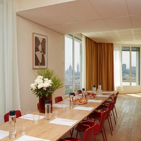 Okko Hotels Paris Rosa Parks-3