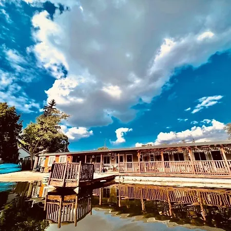 Olde Mill Inn Of Clarkston-2