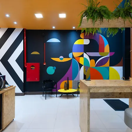 Mural Living Hotel Manaus-2