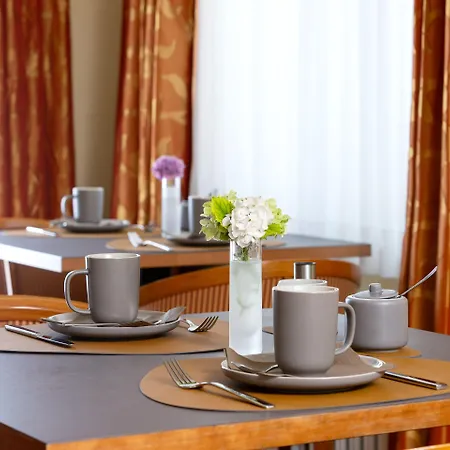 Hotel Regina -Garni Köln-3