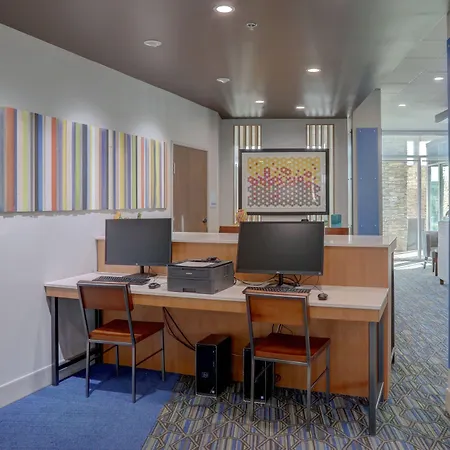 Holiday Inn Express & Suites - Auburn Downtown By Ihg-3