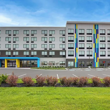 Tru By Hilton Toronto Airport West-2