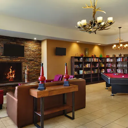 Bakken Airport Xwa Hotel & Studios-2