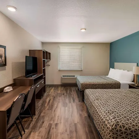 Woodspring Suites West Palm Beach-2