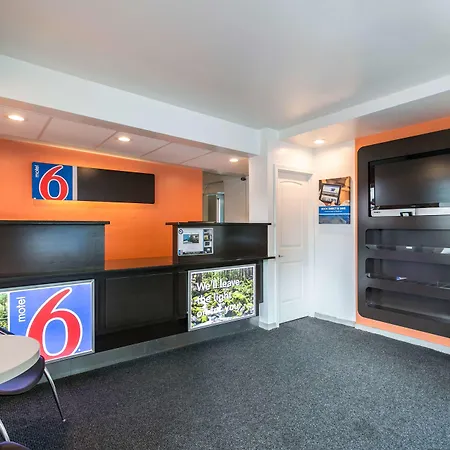 Motel 6 University Missoula-2