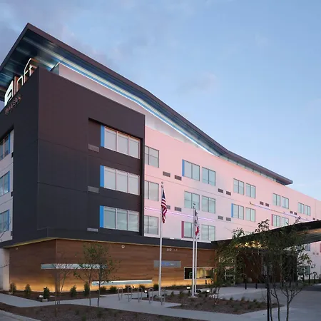 Aloft By Marriott Waukee-3