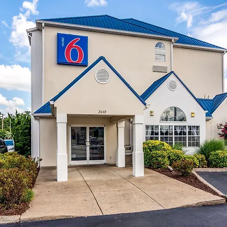 Motel 6 Chattanooga Downtown-2
