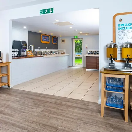 Holiday Inn Express Warwick - Stratford-Upon-Avon By Ihg-3