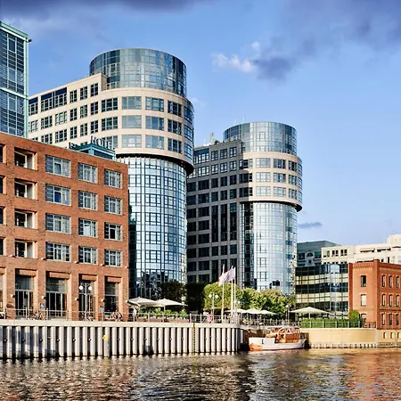 Abion Spreebogen Waterside Hotel Berlin-3