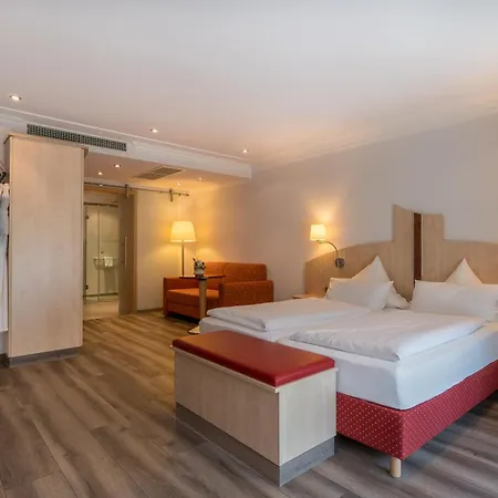 Landhotel Heimathenhof-3