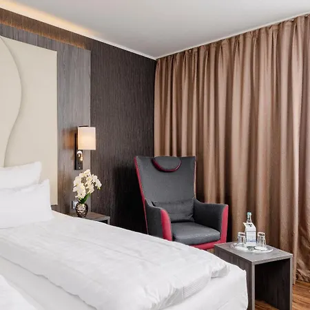 PLAZA INN Grevenbroich-2