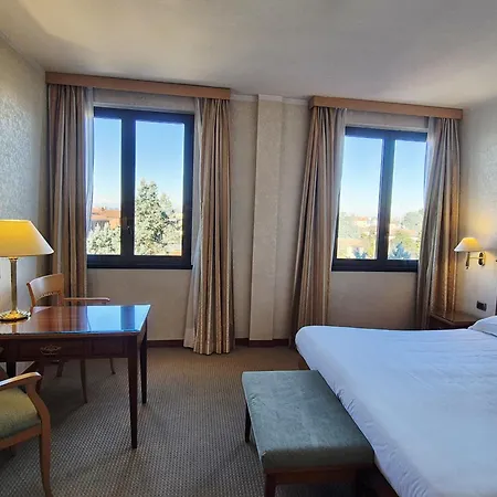 Hotel Excelsior Magenta-2