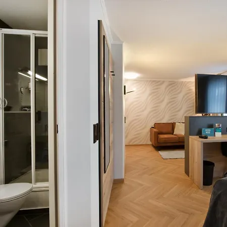 Atrium Hotel Amadeus-3
