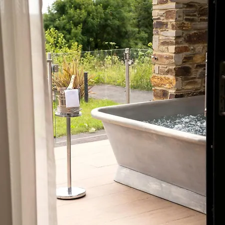 Boringdon Hall Hotel And Spa-2