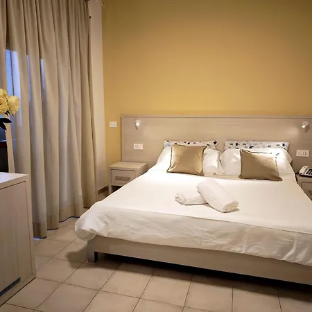 Hotel Residence Ulivi E Palme-3