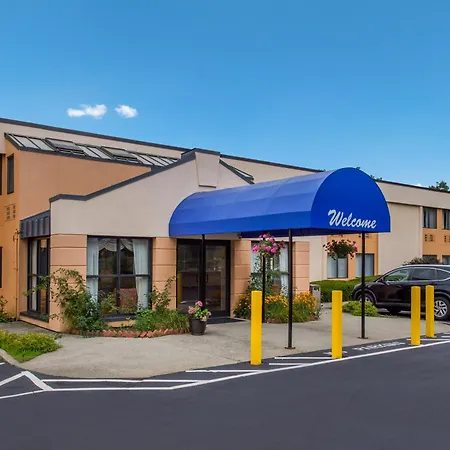 All Seasons Inn & Suites Smithfield Providence-2