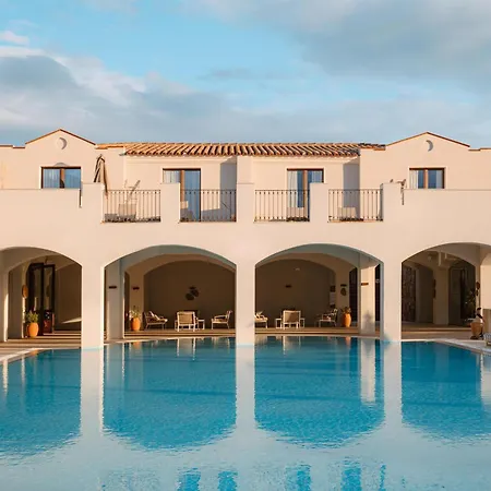 Mangia'S Santa Teresa Sardinia, Curio Collection By Hilton-3