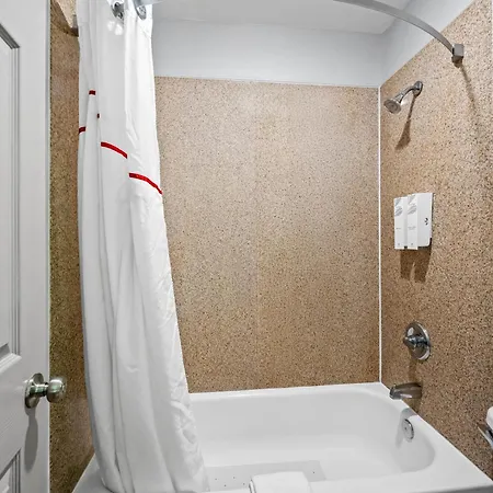 Red Roof Inn College Station-2