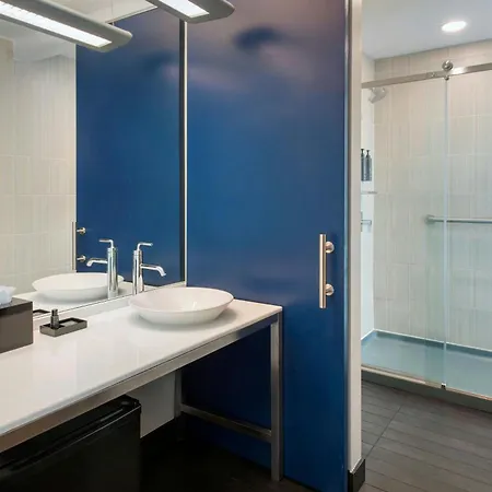 Aloft By Marriott Mount Laurel-3