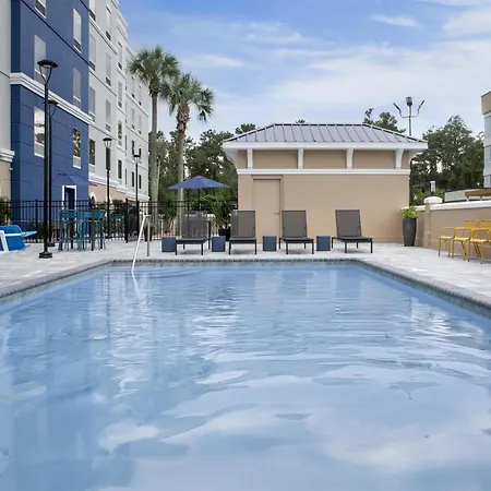 Hampton Inn & Suites Lake City-2
