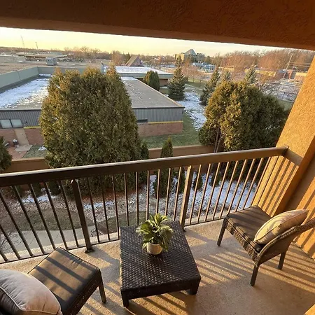 Country Inn & Suites By Radisson, Brown Deer - Milwaukee North-2